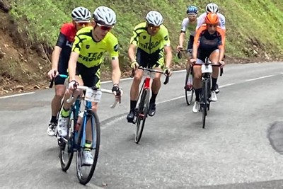 Grimpée du col de Porte